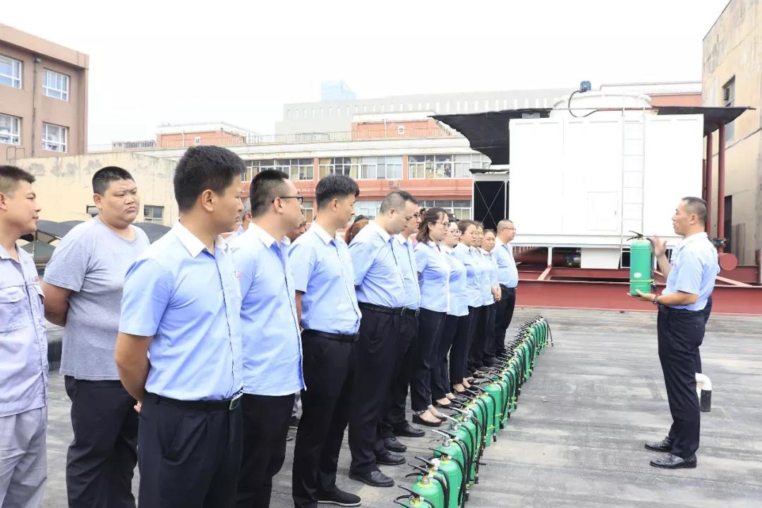 6966集团-不凡成就非凡,相信品牌的力量