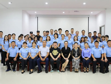 6966集团-不凡成就非凡,相信品牌的力量