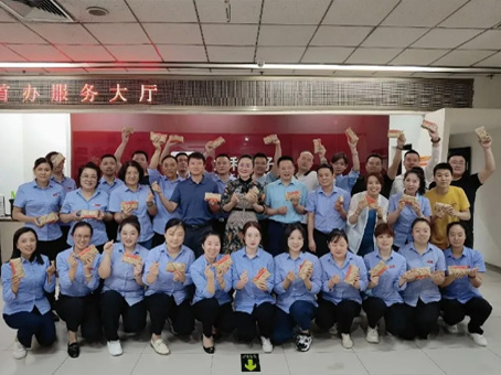 6966集团-不凡成就非凡,相信品牌的力量